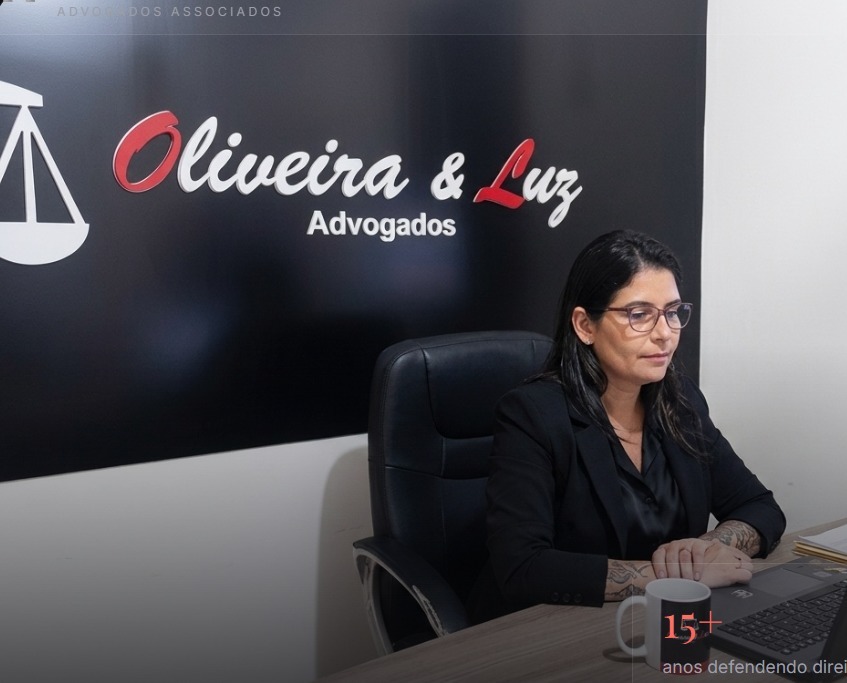 Dra. Schirlei Filgueiras de Oliveira, advogada em Cachoeirinha/RS, no escritório Oliveira & Luz